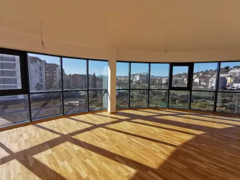 Rent, office space, 117m², Vezirov Most, Podgorica - image 11
