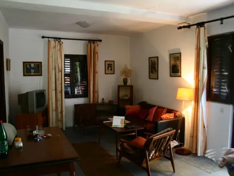 Prodaja, kuća, 78m², Bar, Crna Gora - image 4