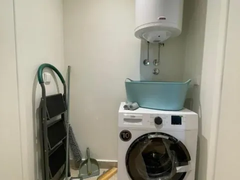 Izdavanje, dvosoban stan, 55m², Savski Venac, Beograd - image 10