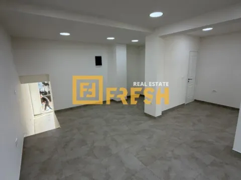 Prodaja, poslovni prostor, 57m², Krivi Most, Podgorica - image 2