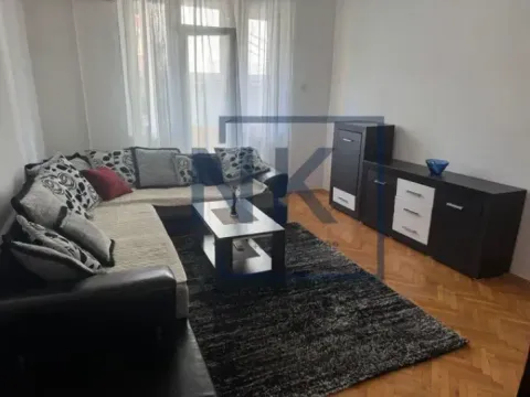 Izdavanje, dvosoban stan, 65m², Centar, Podgorica - image 2