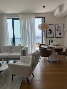 Sale, one bedroom apartment, 53m², Bečići, Budva - image 2
