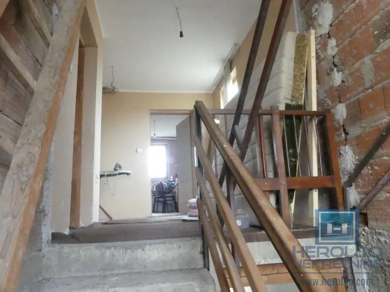 Prodaja, kuća, 250m², Štipljanski put, Jagodina