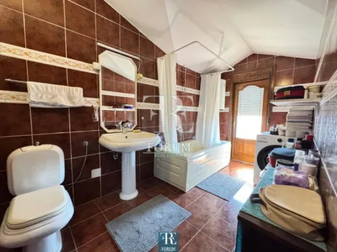 Prodaja, kuća, 270m², Masline, Podgorica - image 9