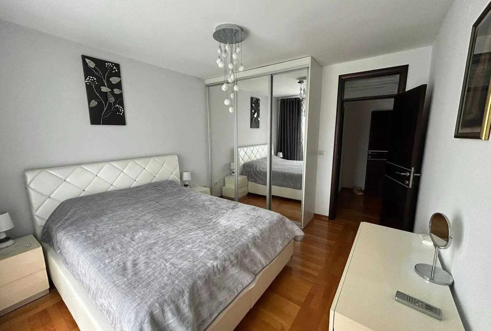 Prodaja, dvosoban stan, 84m², Bečići, Budva