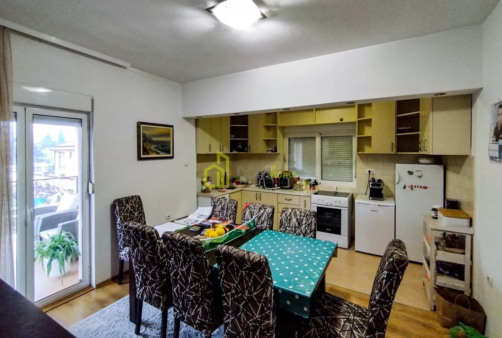 Sale, house, 220m², Masline, Podgorica