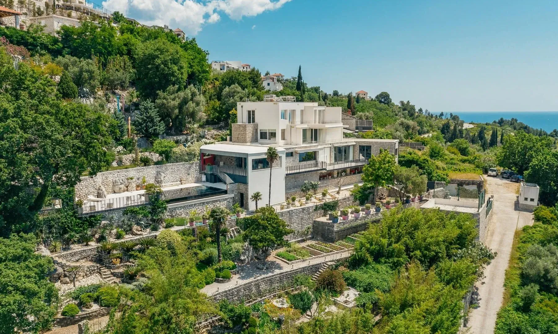 Sale, house, 805m², Reževići, Budva