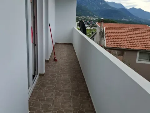 Rent, two bedroom apartment, 90m², Mrčevac, Tivat - image 1