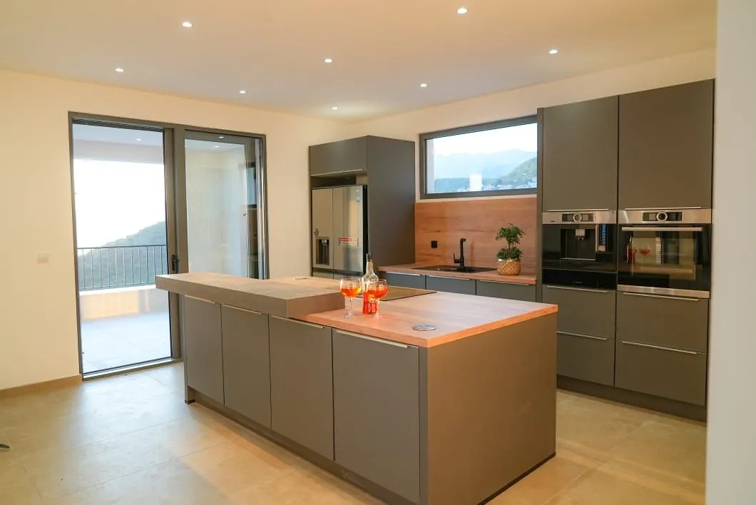 Sale, house, 420m², Sveti Stefan, Budva