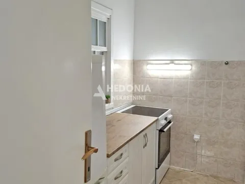 Rent, two bedroom apartment, 40m², Novi Beograd Sve Podlokacije, Beograd - image 3