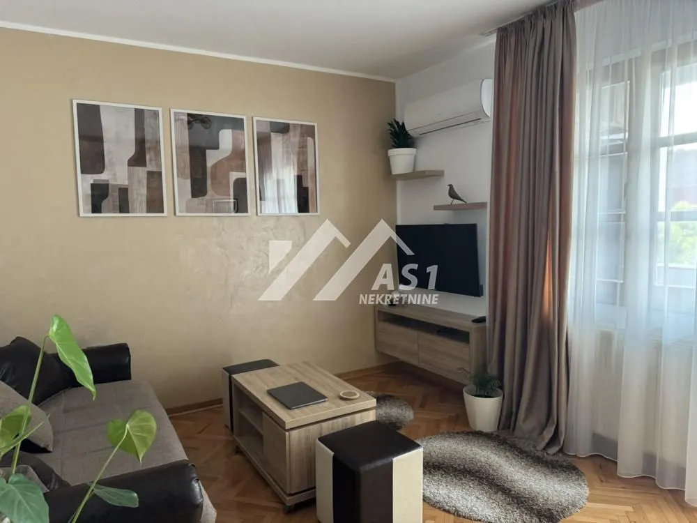 Rent, two bedroom apartment, 45m², Bulevar Oslobodjenja, Novi Sad Sve Podlokacije
