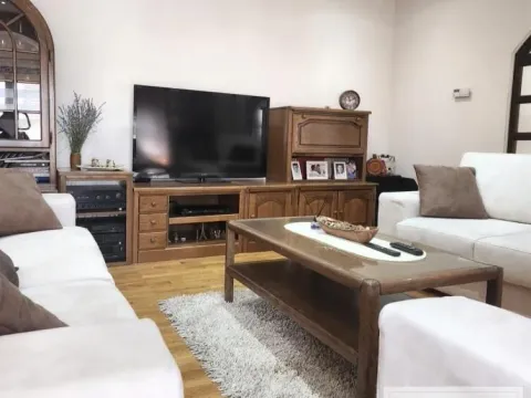 Izdavanje, trosoban stan, 130m², Telep, Novi Sad Sve Podlokacije - image 39