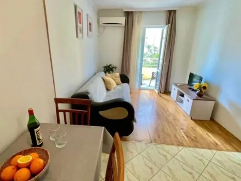 Sale, one bedroom apartment, 38m², Rafailovići, Budva - image 4