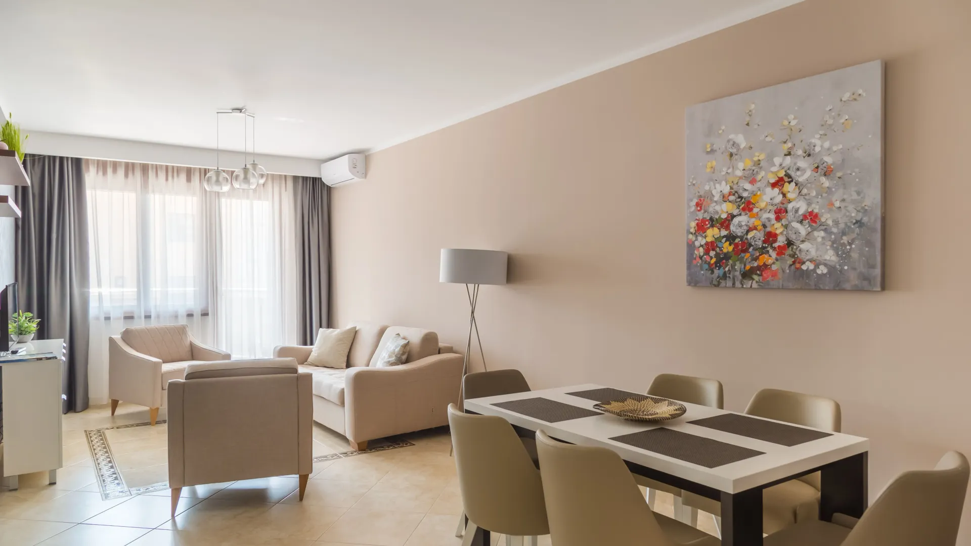 Sale, one bedroom apartment, 64m², Bečići, Budva