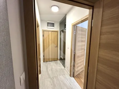 Izdavanje, jednosoban stan, 48m², New City, Podgorica - image 8