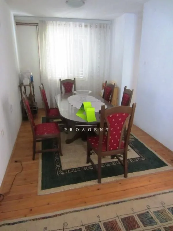 Prodaja, kuća, 200m², Pantelej, Niš