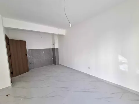 Prodaja, jednosoban stan, 46m², Šušanj, Bar - image 2