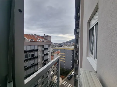 Rent, one bedroom apartment, 45m², Budva, Crna Gora - image 5