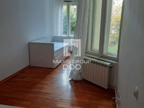 Izdavanje, trosoban stan, 80m², Stari Grad, Beograd - image 12