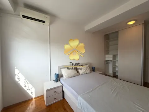 Rent, three bedroom apartment, 100m², City Kvart, Podgorica - image 16