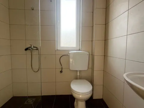Sale, two bedroom apartment, 54m², Petrovac, Budva - image 5