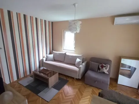 Izdavanje, garsonjera, 29m², Podkošljun, Budva - image 3