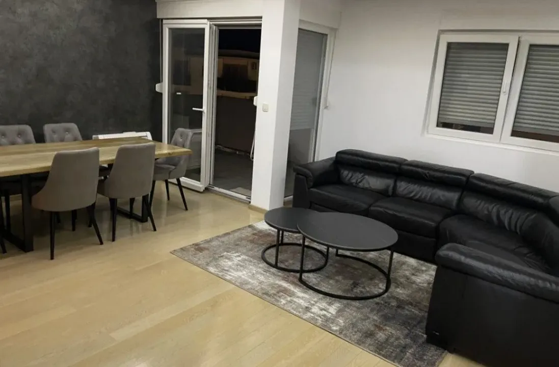 Izdavanje, trosoban stan, 100m², City Kvart, Podgorica
