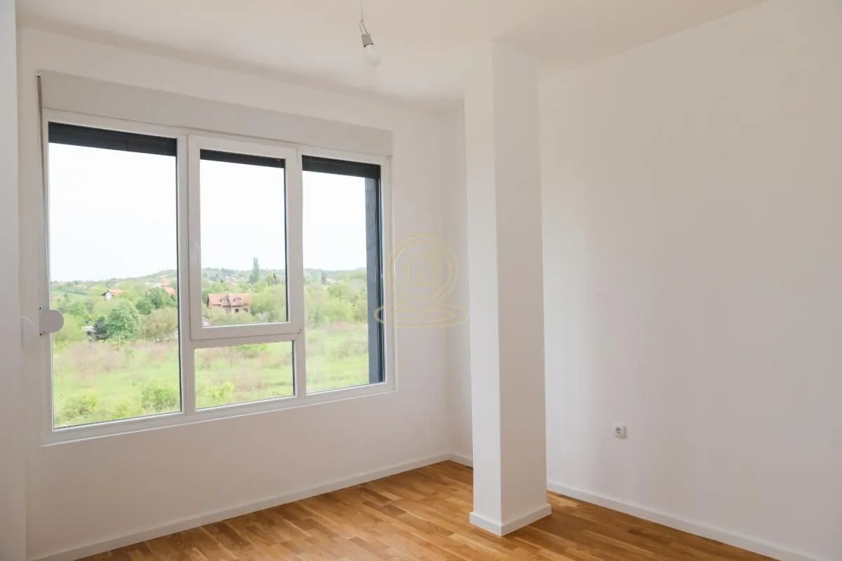 Prodaja, četvorosoban stan, 225m², Sremska Kamenica, Petrovaradin