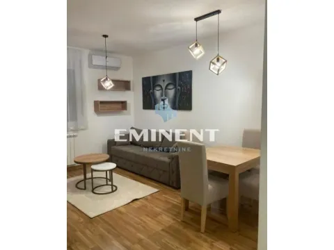 Izdavanje, stan, 40m², Zemun Novi Grad, Zemun Sve Podlokacije - image 1