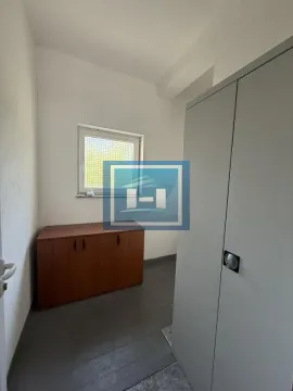 Izdavanje, jednosoban stan, 77m², Centar, Jagodina - image 4