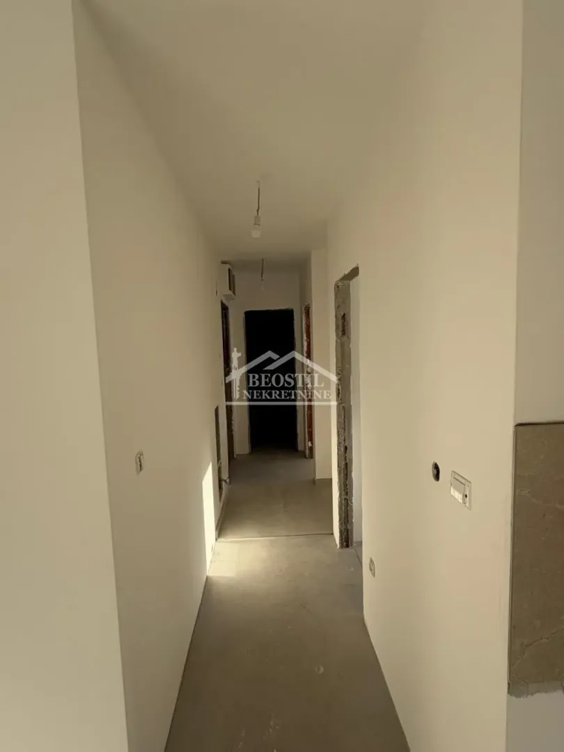 Prodaja, dvosoban stan, 62m², Ledine, Beograd