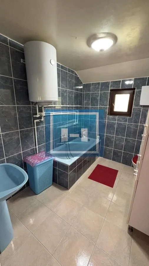 Prodaja, kuća, 275m², Mali Popović, Jagodina