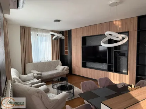 Prodaja, trosoban stan, 92m², Savski Venac, Beograd - image 2