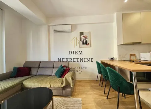 Rent, one bedroom apartment, 43m², Centar, Bar - image 5