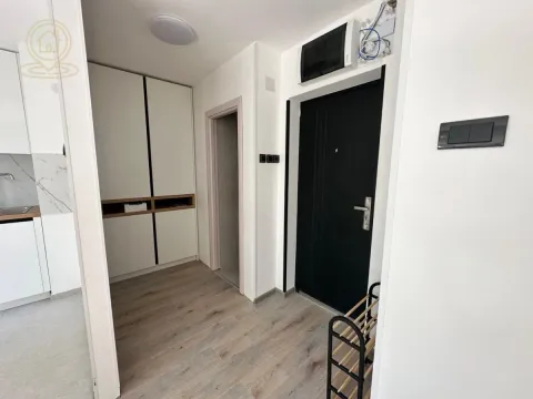 Izdavanje, jednosoban stan, 45m², Novo naselje, Novi Sad - image 8