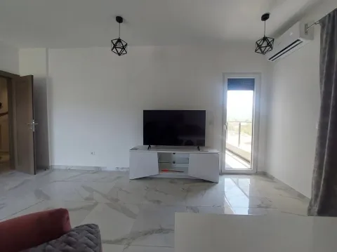 Rent, two bedroom apartment, 70m², Radanovići, Kotor - image 5