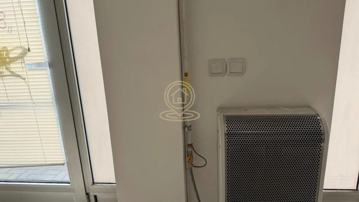 Sale, office space, 31m², Vašarište, Kragujevac