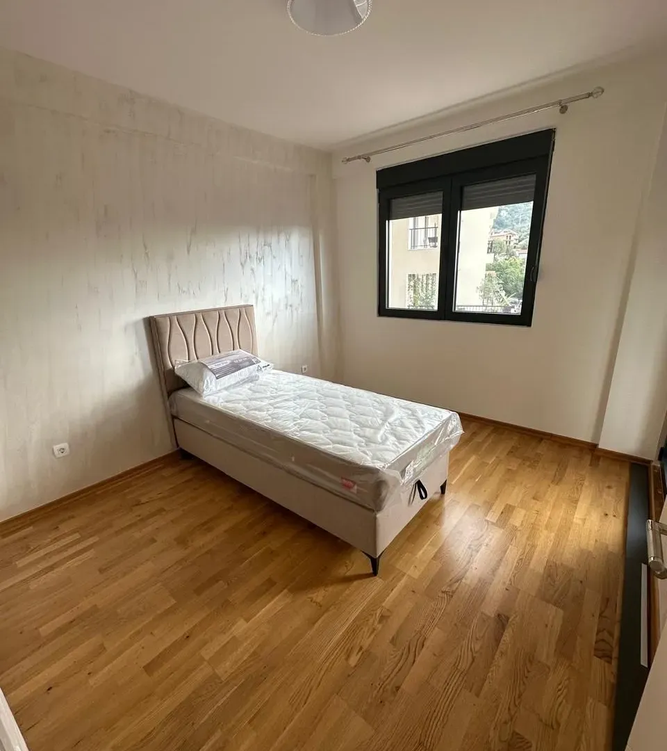 Rent, two bedroom apartment, 70m², Seljanovo, Tivat