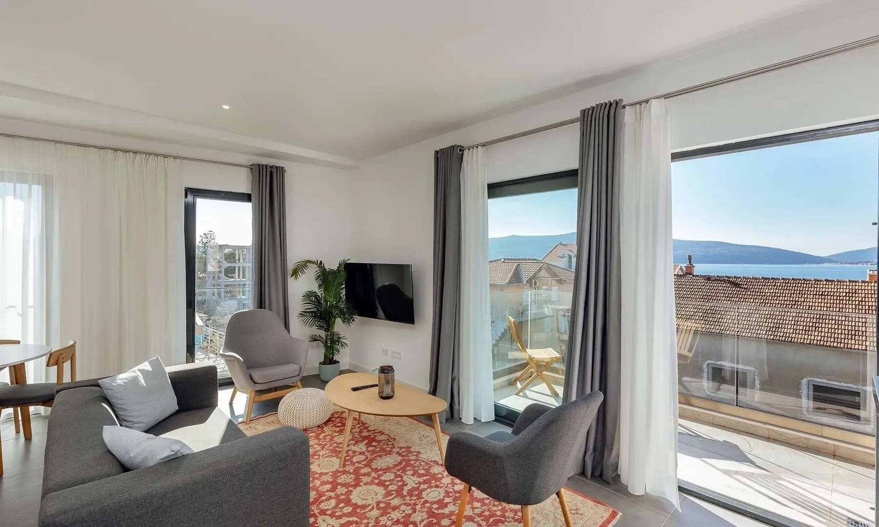 Prodaja, jednosoban stan, 55m², Donja Lastva, Tivat