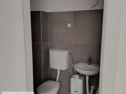 Izdavanje, poslovni prostor, 51m², Obrenovac, Beograd - image 3