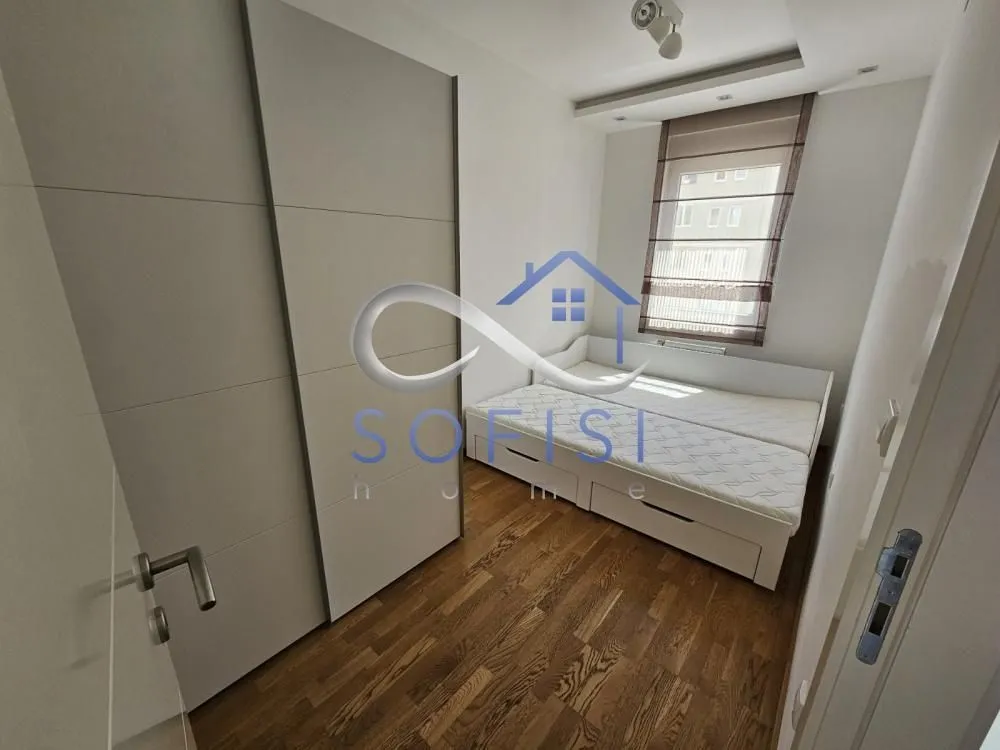 Izdavanje, dvosoban stan, 35m², Socijalno, Novi Sad Sve Podlokacije