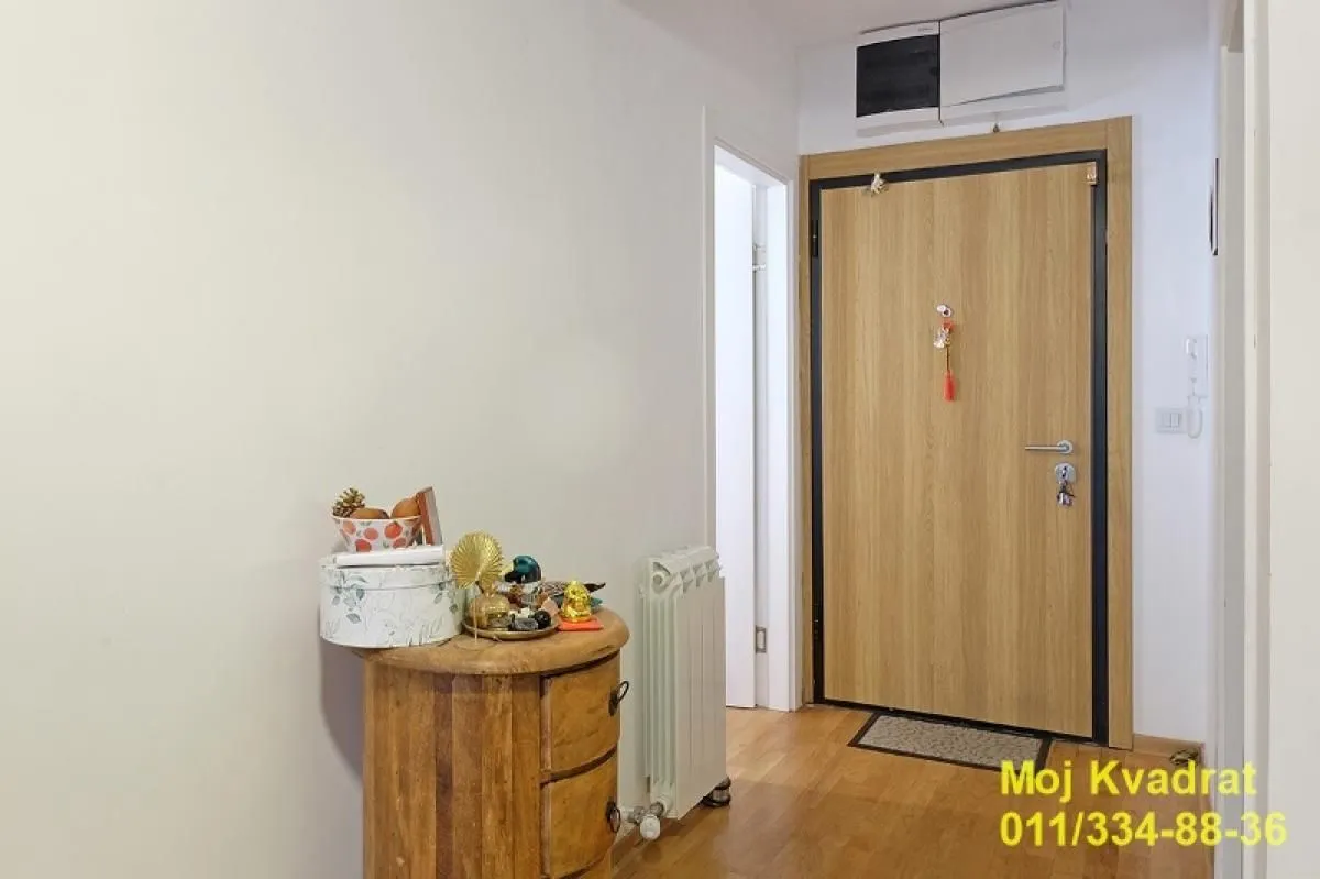 Prodaja, trosoban stan, 52m², Lekino Brdo, Voždovac Sve Podlokacije