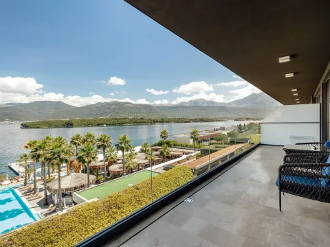 Prodaja, dvosoban stan, 190m², Đuraševići, Tivat - image 13