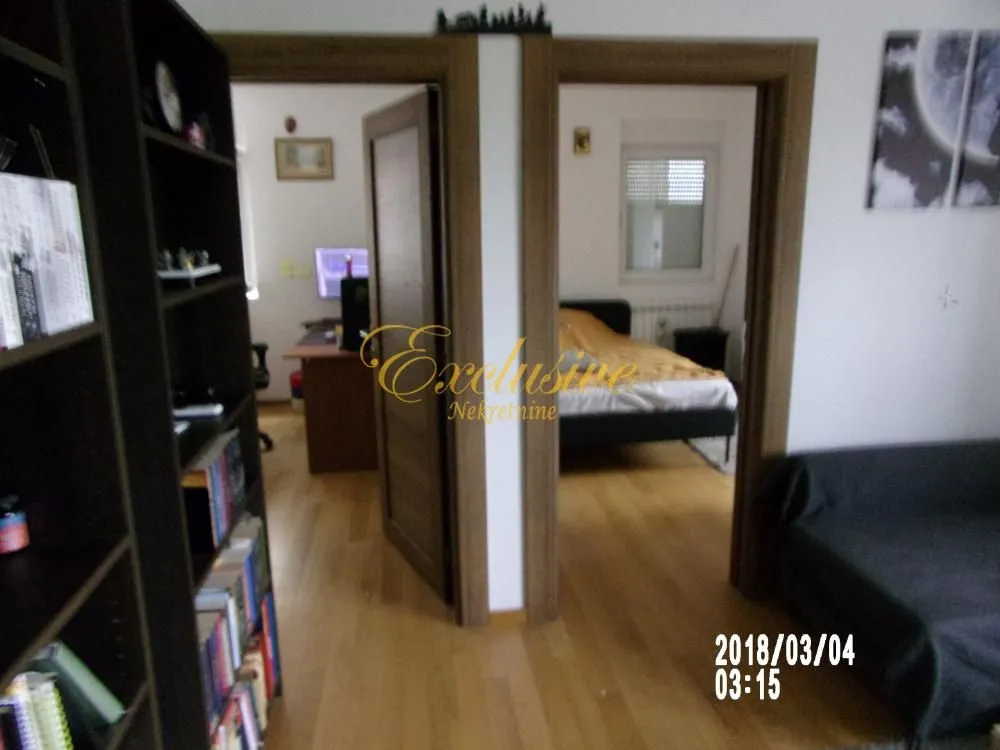 Prodaja, trosoban stan, 61m², Ledine, Beograd