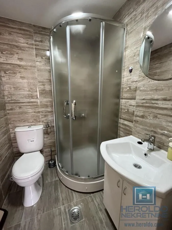 Prodaja, kuća, 400m², Tavrića obori, Jagodina