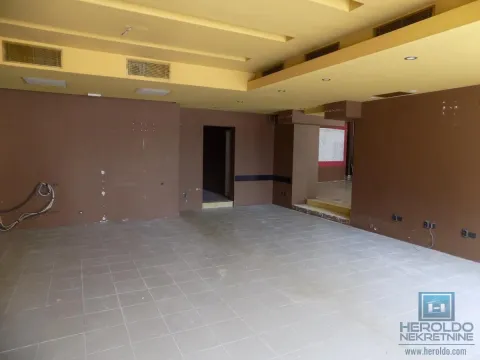 Rent, office space, 210m², Centar, Paraćin