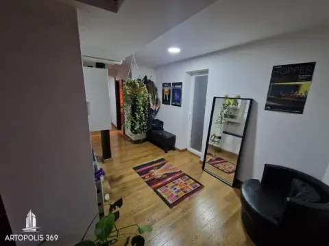 Sale, three bedroom apartment, 95m², Stari Grad, Beograd - image 4