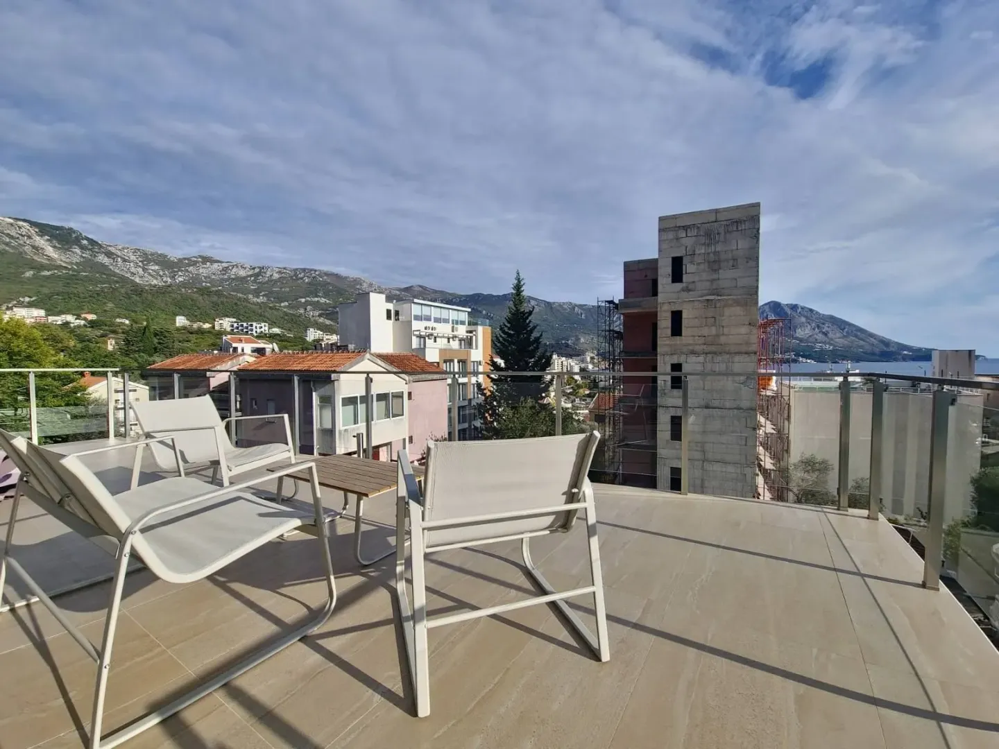 Rent, two bedroom apartment, 70m², Seoce, Budva