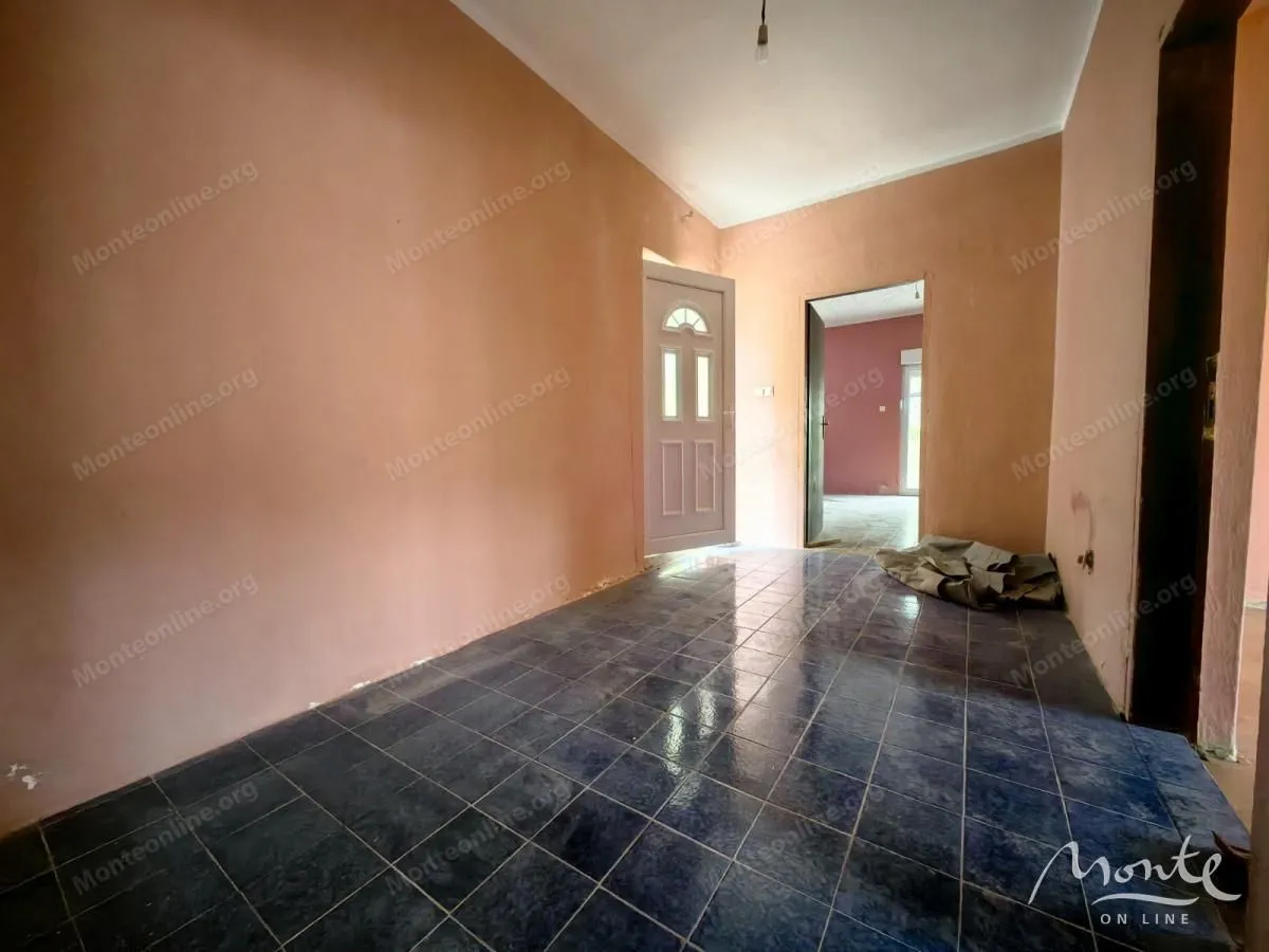 Prodaja, kuća, 180m², Trebešin, Herceg Novi