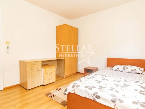 Rent, house, 220m², Tološi, Podgorica - image 9